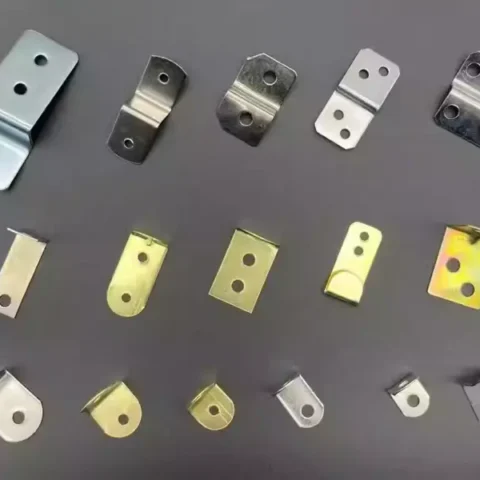 Breaker Connecting Strip